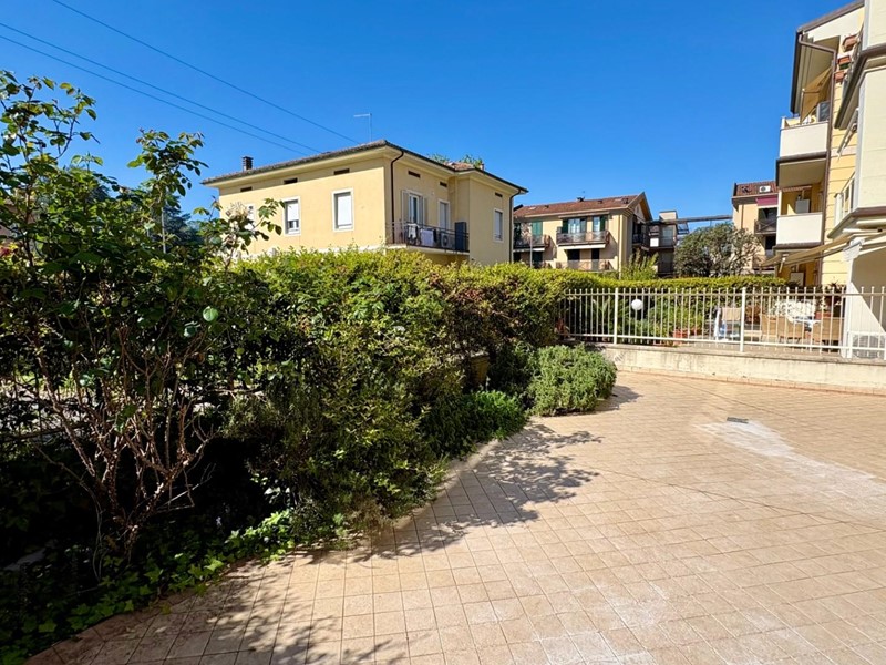 Bilocale in Vendita a Lucca, zona San Marco, 235'000&euro;, 45 m², arredato
