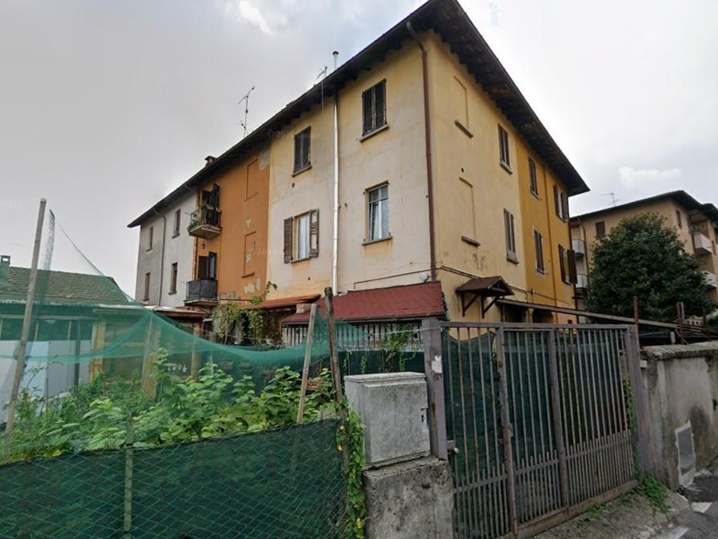Trilocale in Vendita a Bernareggio, 15'725&euro;, 48 m²