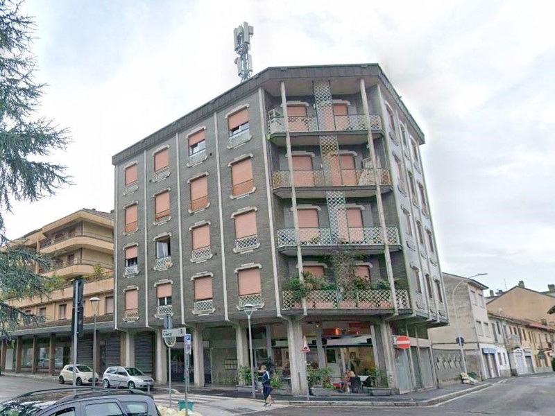 Trilocale in Vendita a Parabiago, 54'750&euro;, 84 m²
