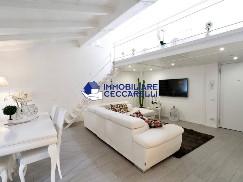 Quadrilocale in Vendita a Massa, 280'000&euro;, 100 m², arredato