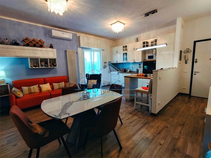 Appartamento in Vendita a Luni, zona Dogana, 210'000&euro;, 95 m²