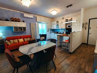 Appartamento in Vendita a Luni, zona Dogana, 210'000&euro;, 95 m²