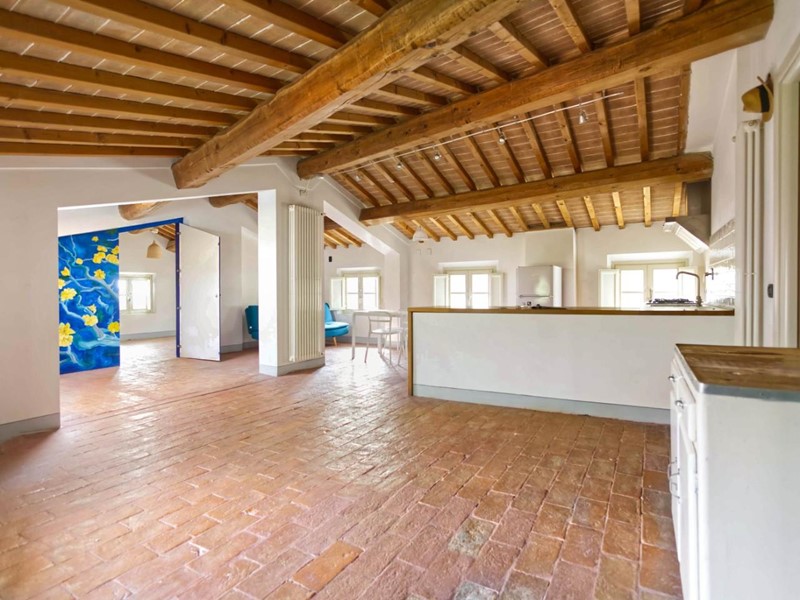 Attico in Vendita a Calci, zona Castelmaggiore, 179'000&euro;, 105 m², arredato, con Box