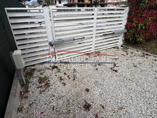 Appartamento in Vendita a Montignoso, zona Cinquale, 880'000&euro;, 90 m², arredato