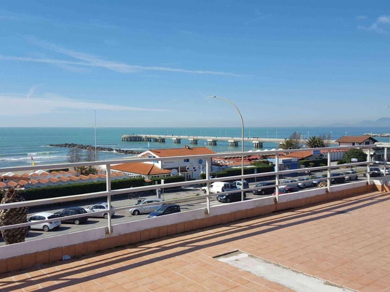 Bilocale in Vendita a Massa, zona Marina di Massa, 130'000&euro;, 34 m², arredato