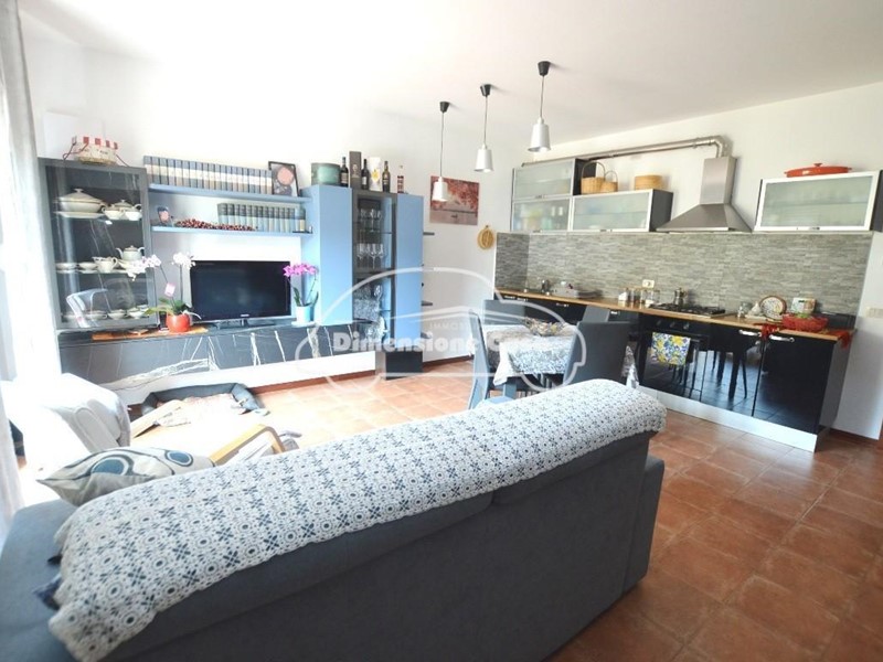 Trilocale in Vendita a Lucca, zona San Marco, 215'000&euro;, 73 m²