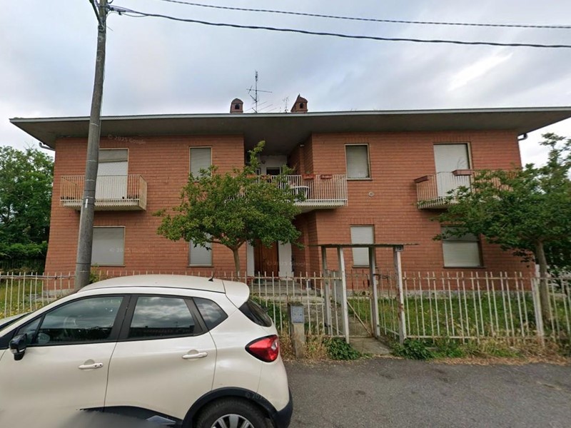 Trilocale in Vendita a Tromello, 29'640&euro;, 76 m², con Box