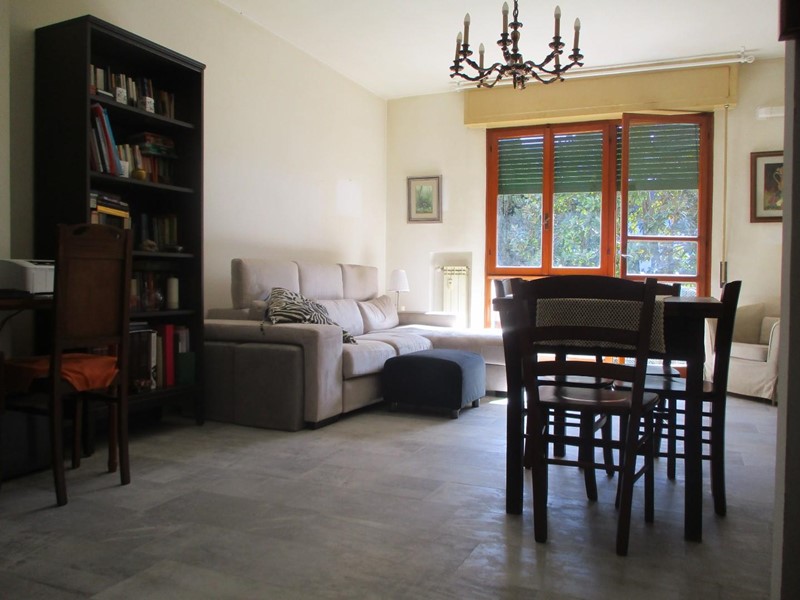 Trilocale in Vendita a Pisa, 240'000&euro;, 80 m², con Box