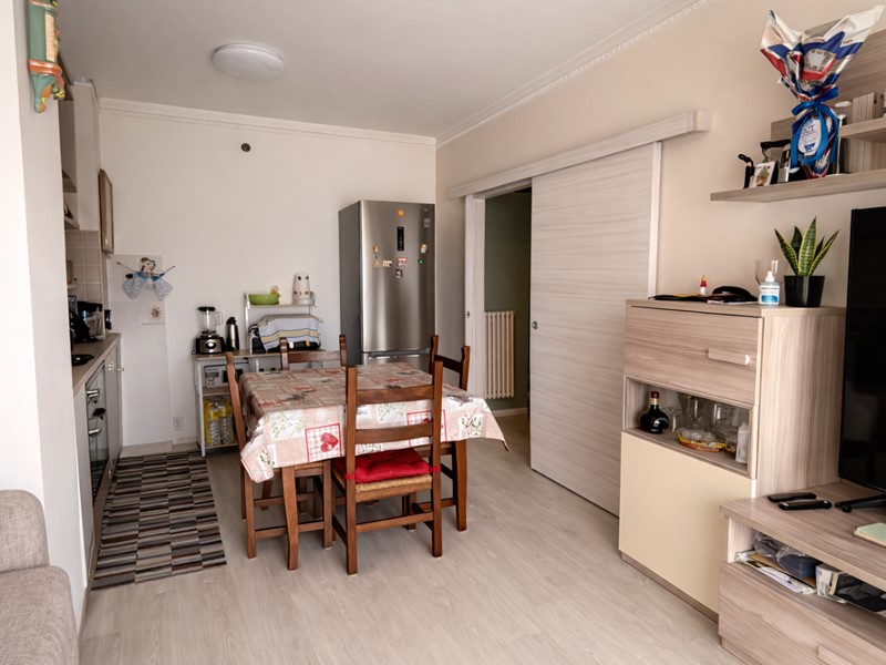 Bilocale in Vendita a Carrara, zona Marina di Carrara, 150'000&euro;, 48 m², arredato