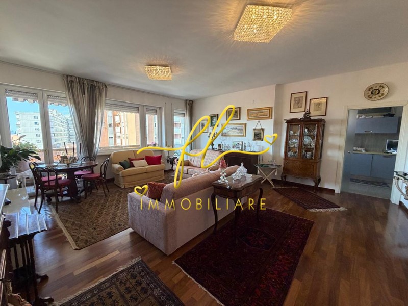 Appartamento in Vendita a Livorno, 470'000&euro;, 150 m²