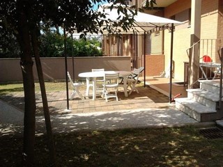 Trilocale in Vendita a Pisa, zona Tirrenia, 300'000&euro;, 85 m², arredato