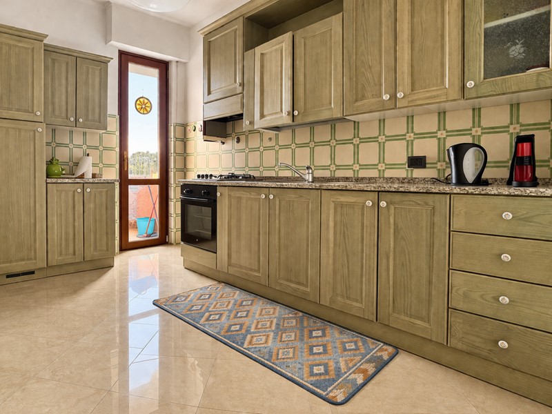 Appartamento in Vendita a Capannori, zona Lunata, 190'000&euro;, 131 m², con Box