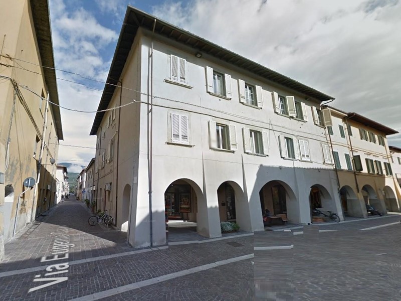Quadrilocale in Vendita a Cascina, 57'000&euro;, 131 m²