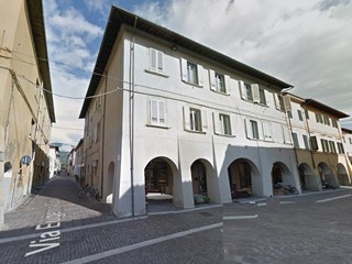 Quadrilocale in Vendita a Cascina, 57'000&euro;, 131 m²