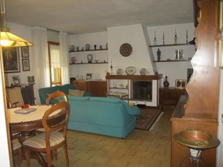 Appartamento in Vendita a Pontedera, 220'000&euro;, 120 m², con Box