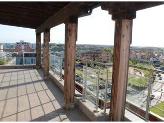 Attico in Vendita a Pisa, 310'000&euro;, 107 m²