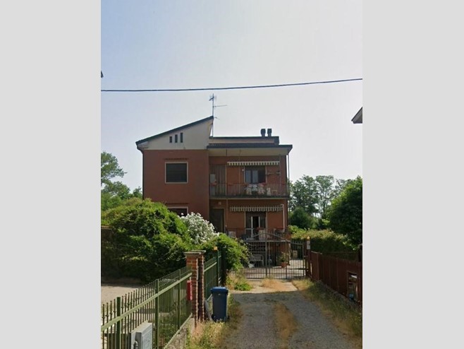 Quadrilocale in Vendita a Torre d'Isola, 51'869&euro;, 160 m², con Box
