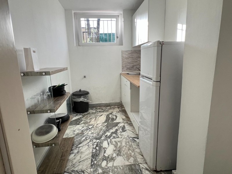 Trilocale in Vendita a Carrara, zona Marina di Carrara, 69'000&euro;, 55 m², arredato