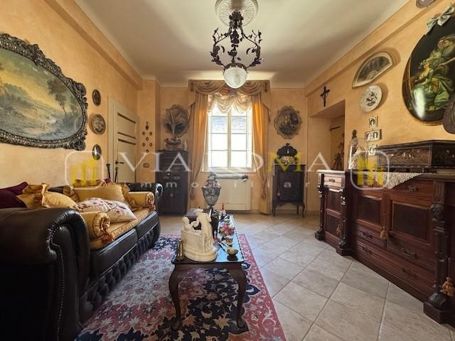 Trilocale in Vendita a Lucca, 330'000&euro;, 60 m², arredato