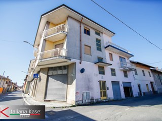 Trilocale in Vendita a Caluso, 149'000&euro;, 300 m²