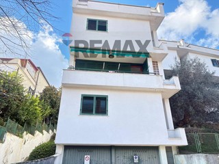 Trilocale in Vendita a Cosenza, 62'000&euro;, 49 m²