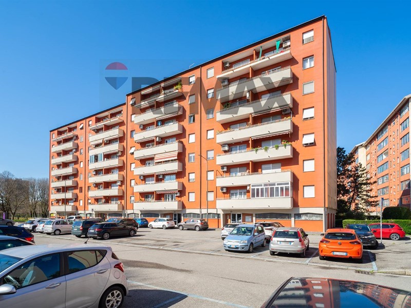 Trilocale in Vendita a Milano, 248'000&euro;, 103 m²
