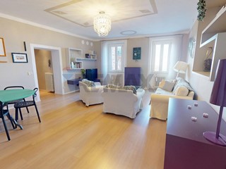 Appartamento in Vendita a Perugia, 350'000&euro;, 167 m²