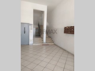 Bilocale in Vendita a Catania, 52'000&euro;, 67 m²