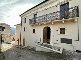 Trilocale in Vendita a Prata d'Ansidonia, 75'000&euro;, 90 m²