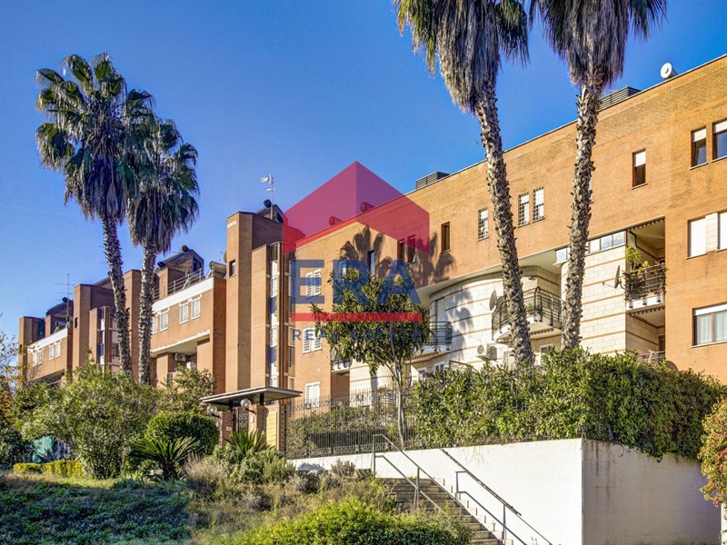 Trilocale in Vendita a Roma, 219'800&euro;, 92 m²