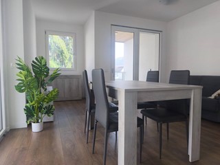 Trilocale in Affitto a Clusone, 95 m²