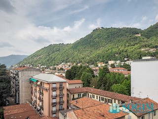 Trilocale in Vendita a Como, 495'000&euro;, 156 m²