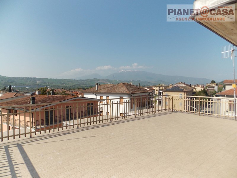 Appartamento in Vendita a Colli del Tronto, 139'000&euro;, 200 m²