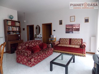 Quadrilocale in Vendita a Colli del Tronto, 159'000&euro;, 180 m²