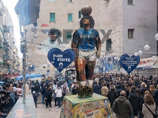 Quadrilocale in Vendita a Napoli, 270'000&euro;, 125 m²