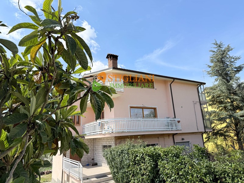 Quadrilocale in Vendita a Campobasso, 154'000&euro;, 100 m²