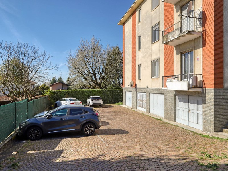 Trilocale in Vendita a Solbiate Arno, 89'000&euro;, 77 m²