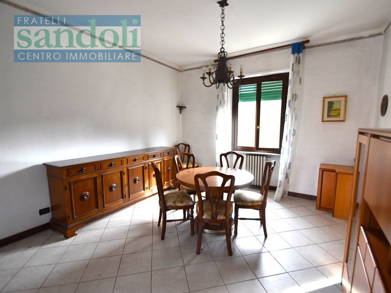 Trilocale in Vendita a Vercelli, 70'000&euro;, 80 m²