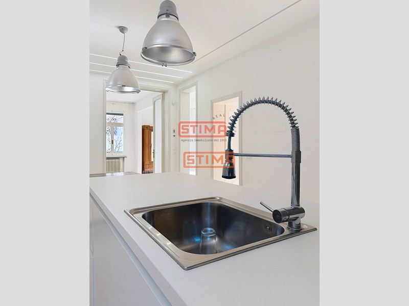 Appartamento in Affitto a Treviso, 1'350&euro;, 135 m²
