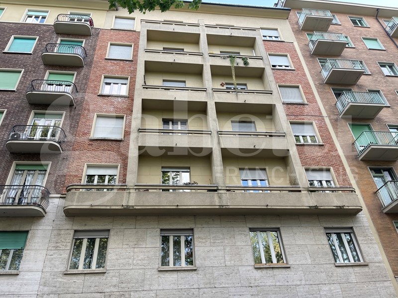 Trilocale in Vendita a Torino, 159'000&euro;, 75 m²