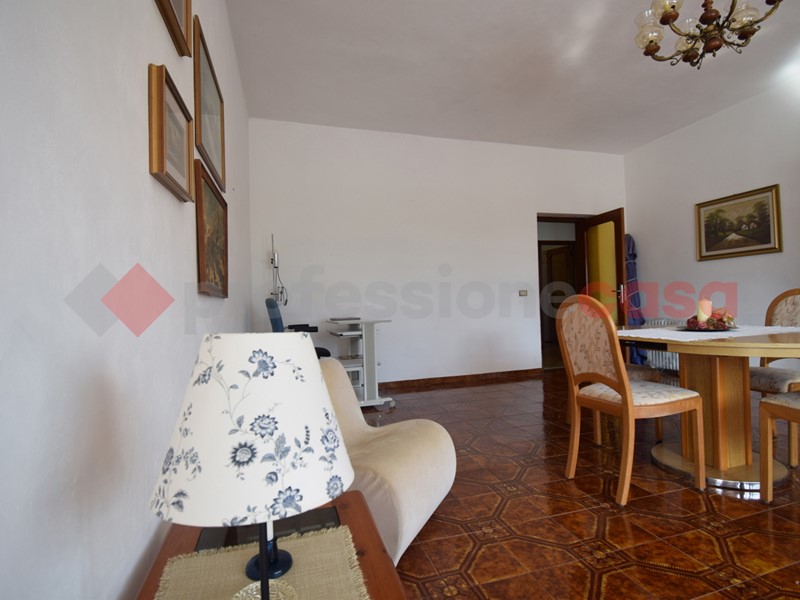 Quadrilocale in Vendita a Senerchia, 99'000&euro;, 125 m²