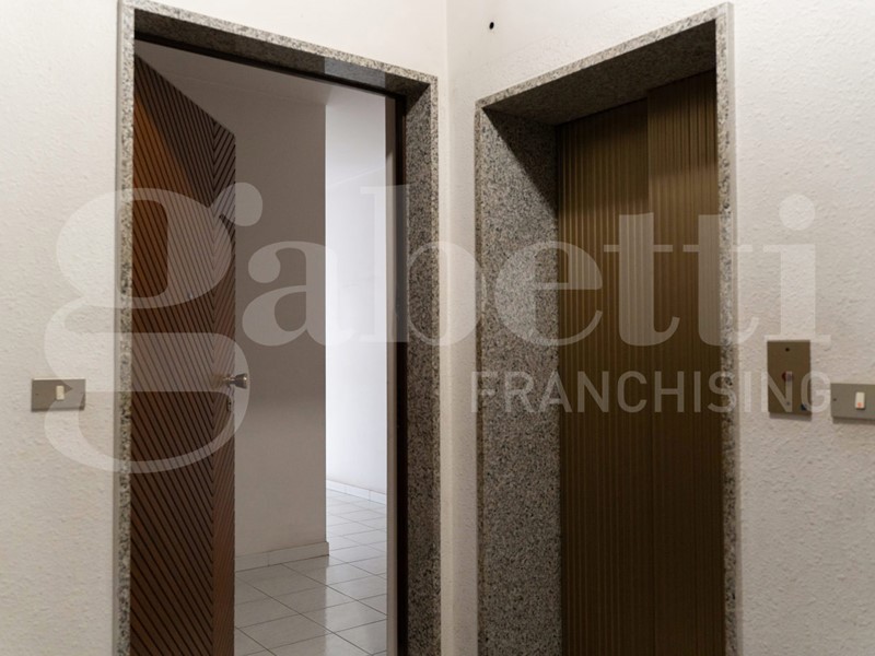 Quadrilocale in Vendita a Barletta, 290'000&euro;, 120 m², con Box