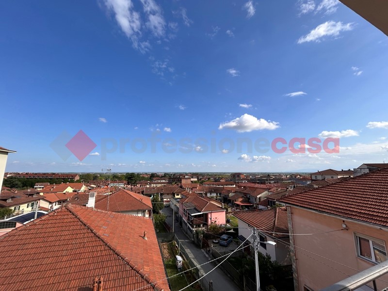 Quadrilocale in Vendita a Piossasco, 95'000&euro;, 99 m²