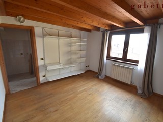 Attico in Vendita a Pregnana Milanese, 129'000&euro;, 55 m²