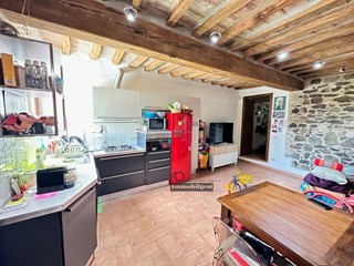Trilocale in Vendita a Parma, zona Porporano - Mariano, 153'000&euro;, 80 m², arredato
