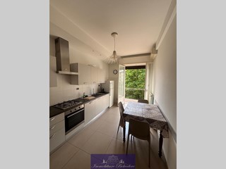 Quadrilocale in Affitto a Firenze, zona Campo di Marte, 1'330&euro;, 100 m², arredato