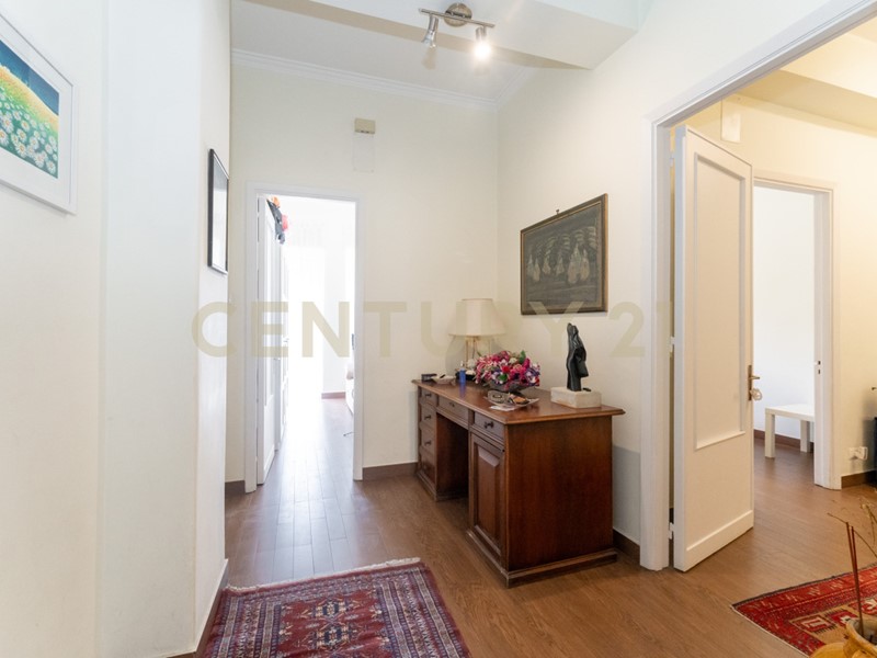 Appartamento in Vendita a Catania, 275'000&euro;, 131 m²