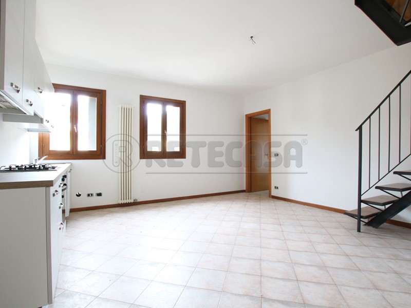 Appartamento in Affitto a Vicenza, 450&euro;, 