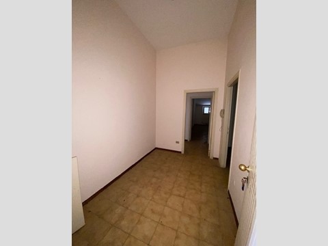 Appartamento in Vendita a Montegiorgio, 40'000&euro;, 115 m²