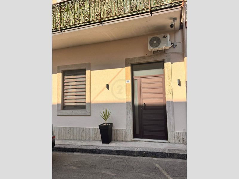 Monolocale in Affitto a Belpasso, zona Centro, 700&euro;, 35 m²